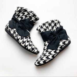 3/$30 Rampage Buckley Houndstooth Ankle Booties 6